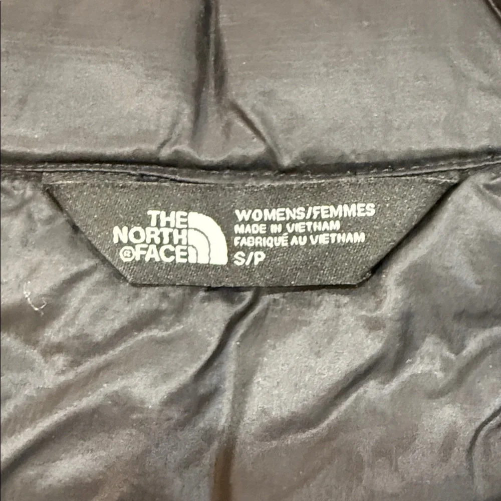 The North Face Black Puffer Vest - Picture 3 of 4
